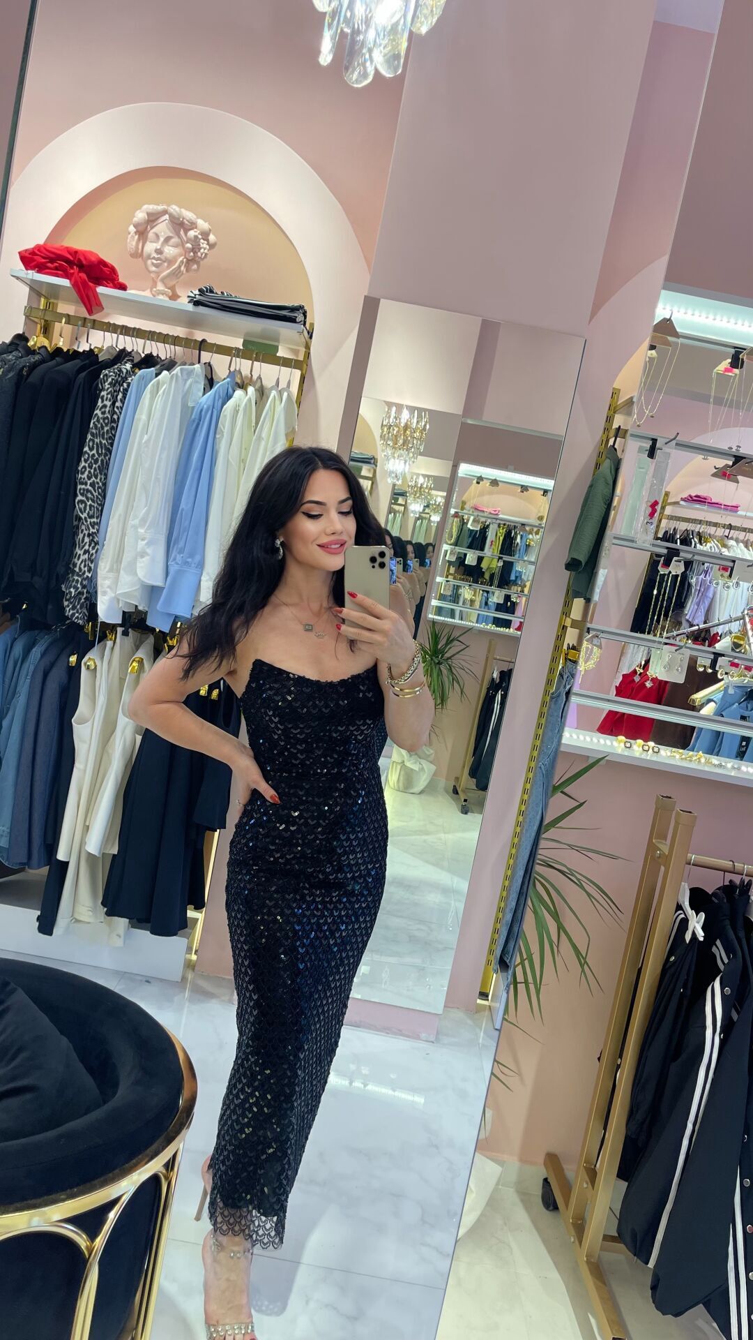 SİYAH RENK PAYETLİ ABİYE ELBİSE