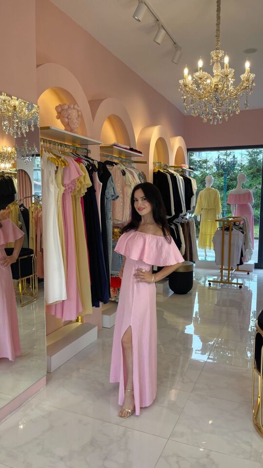 MADONNA YAKA PEMBE YIRTMAÇLI ELBİSE