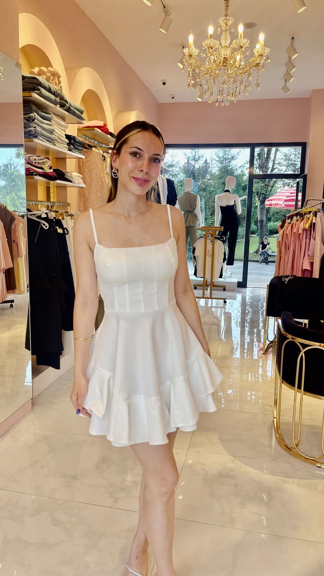 BEYAZ ALTI KLOŞ MİNİ ABİYE ELBİSE