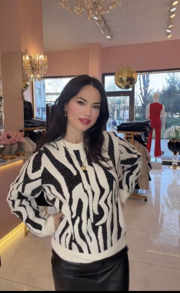 ZEBRA KAZAK