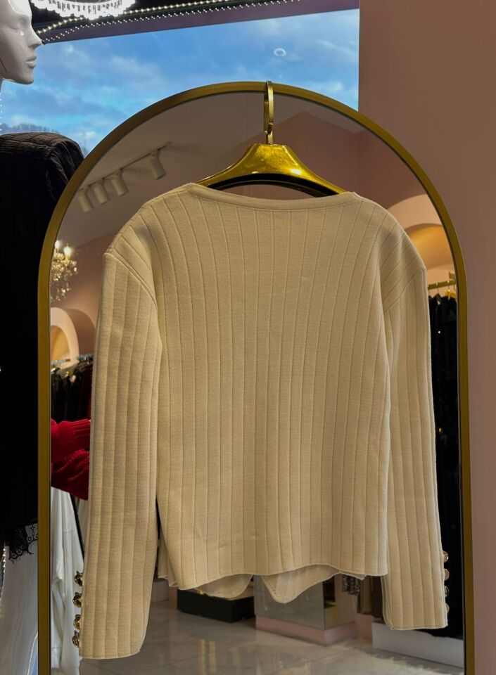 GOLD DÜĞME DETAY HIRKA