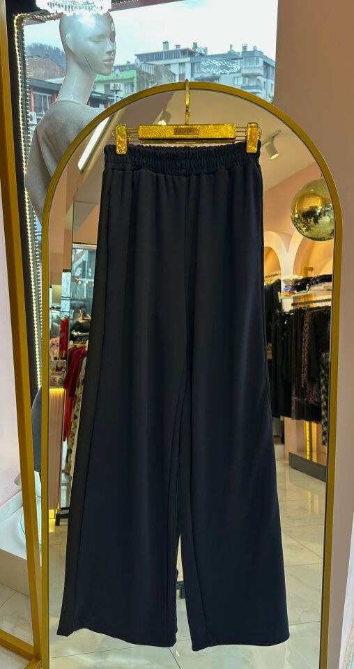 PARAŞÜT KUMAŞ DETAYLI LACİVERT EŞOFMAN TAKIM