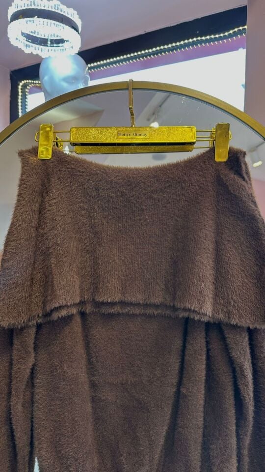 KARMEN YAKA YUMOŞ KAHVE KAZAK