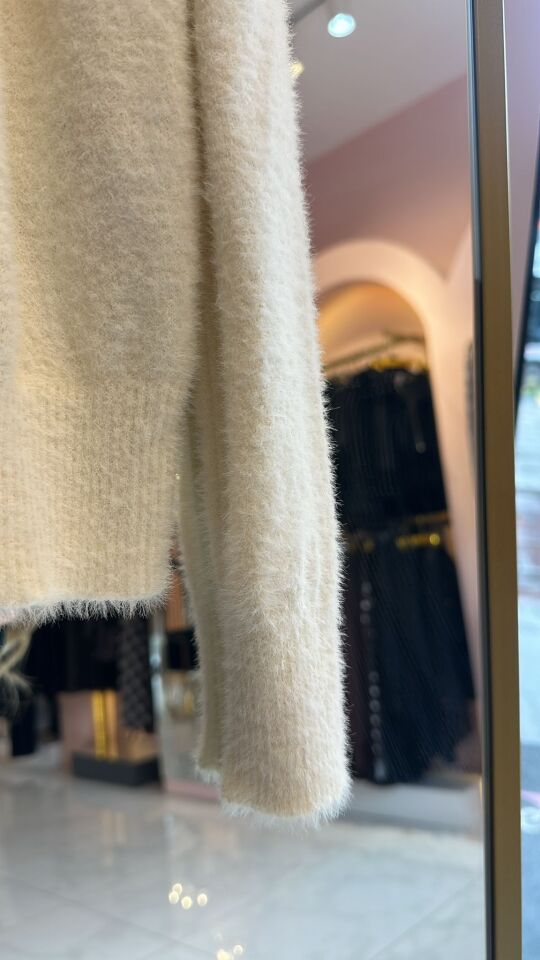 KARMEN YAKA YUMOŞ EKRU KAZAK