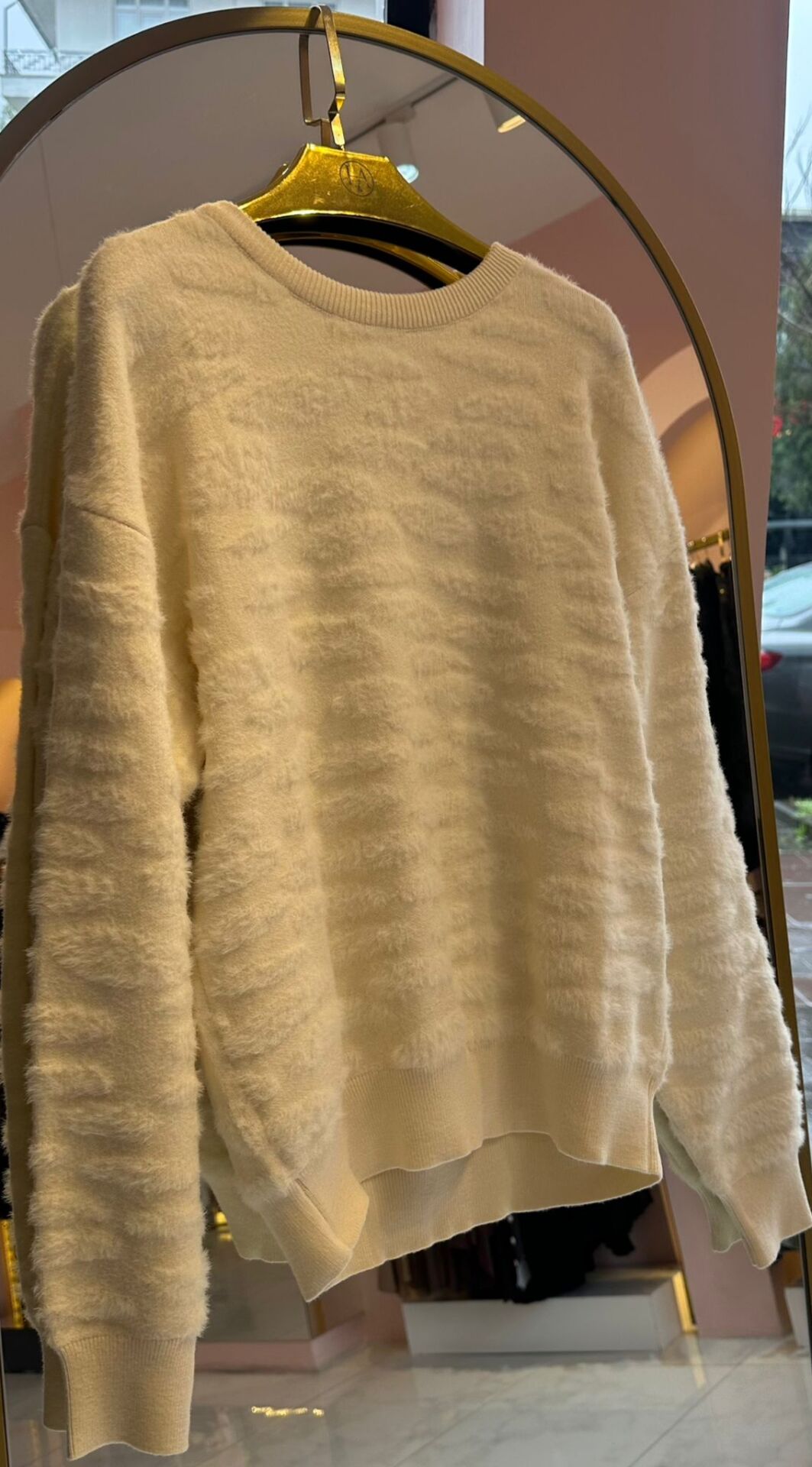 PELUŞ DOKULU EKRU KAZAK