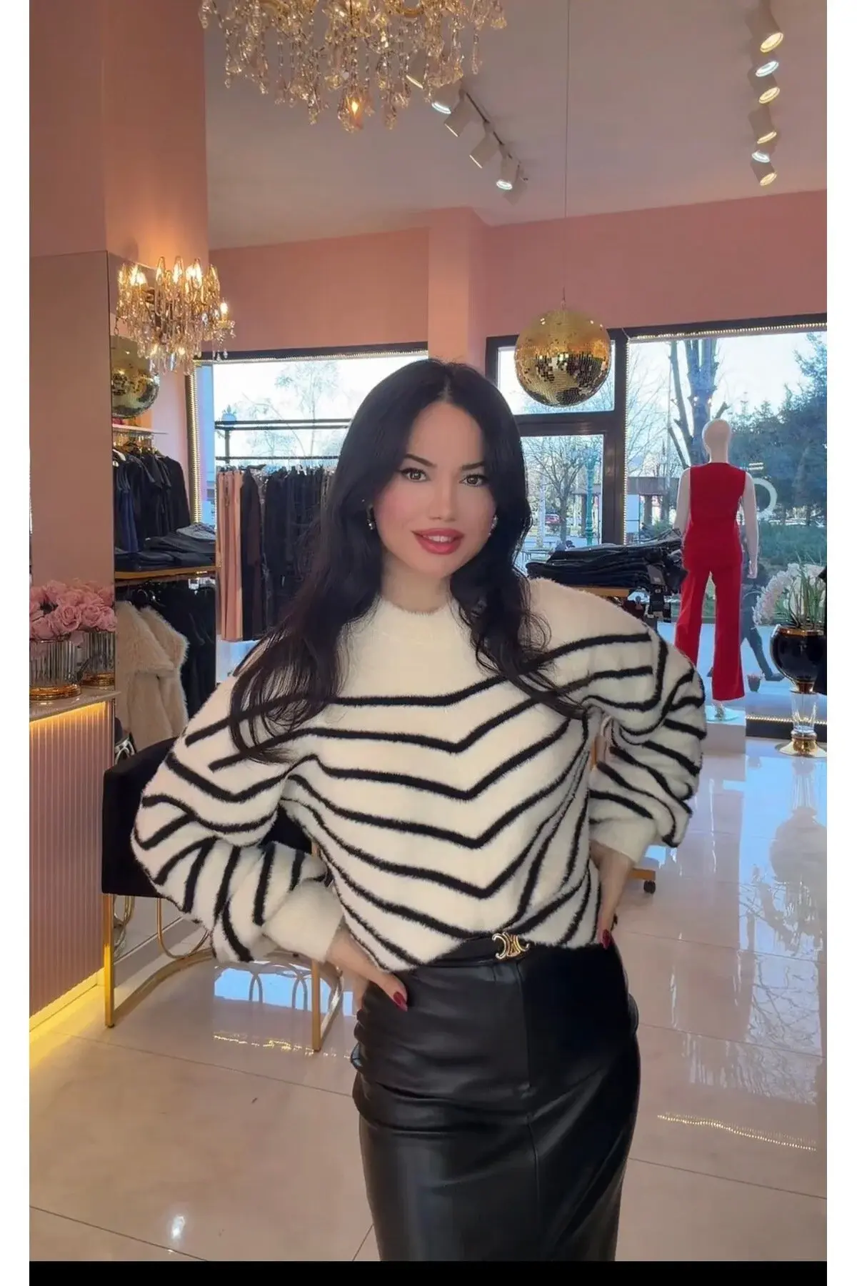 ÇİZGİ DETAYLI PELUŞ DOKULU EKRU KAZAK