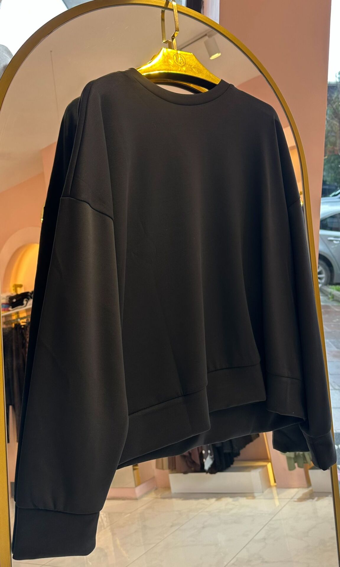 LEOPAR DESENLİ TAŞ DETAY SİYAH OVERSİZE SWEAT