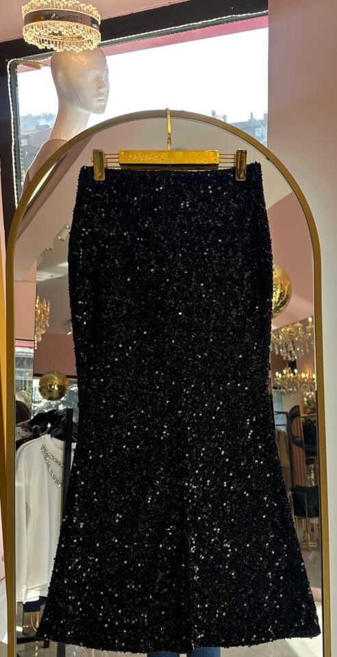 SİYAH PAYET VE BONCUK DETAY ETEK