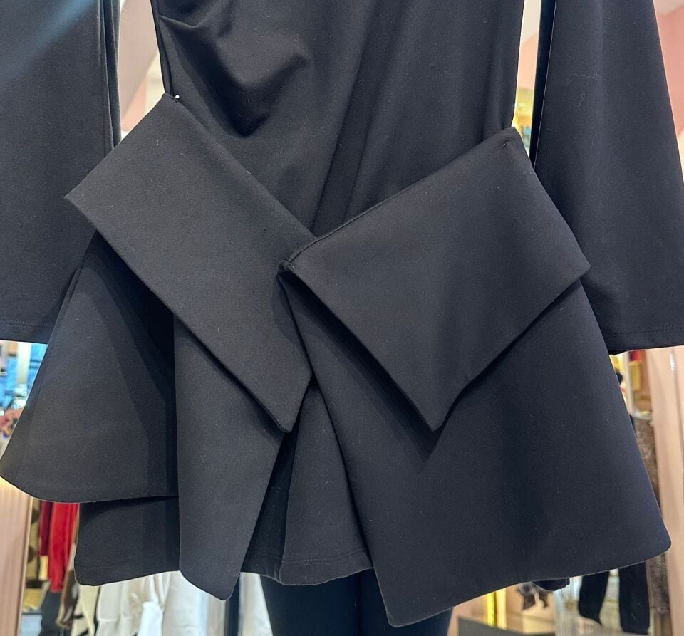 SİYAH DRAPE DETAY MİNİ ELBİSE