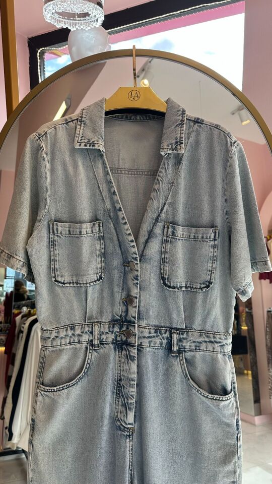 CEP DETAYLI KISA KOLLU DENİM TULUM