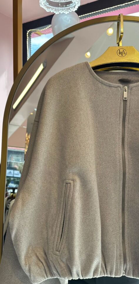 CEP DETAYLI GRİ BOMBER CEKET