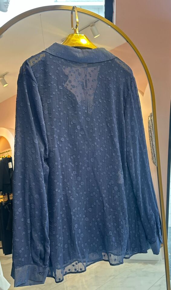 TRANSPARAN DETAY BODYLİ ŞİFON GÖMLEK