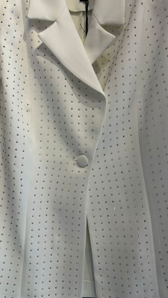 PARLAK TAŞ DETAY BEYAZ BLAZER CEKET