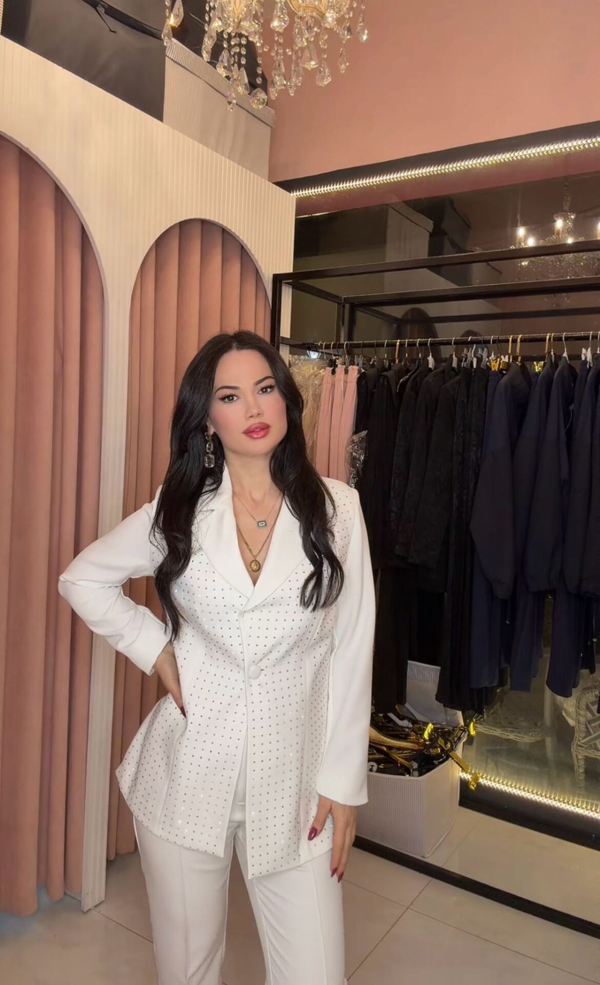 PARLAK TAŞ DETAY BEYAZ BLAZER CEKET