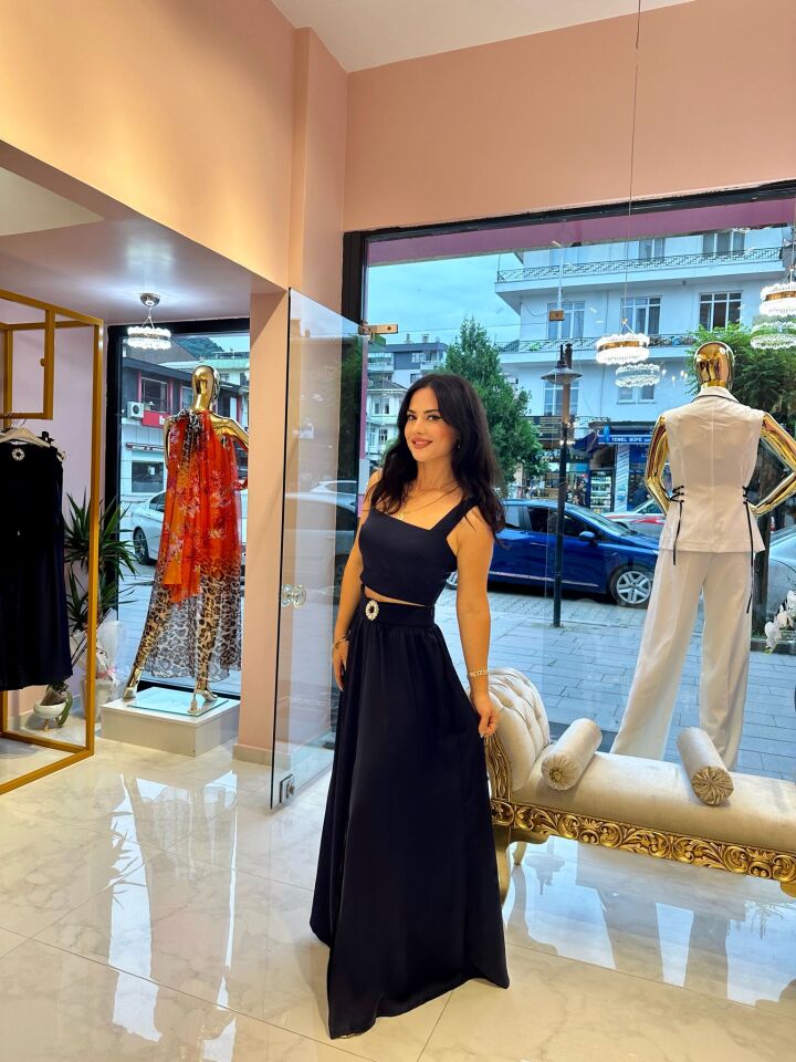 TAŞ TOKA DETAY YIRTMAÇLI ETEK BÜSTİYER TAKIM