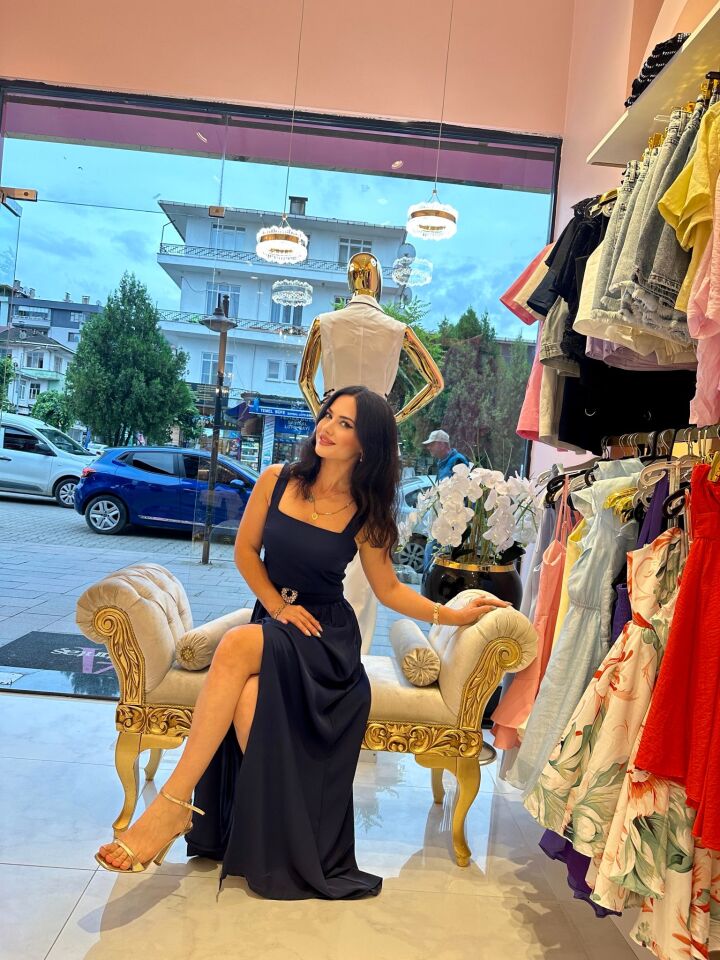 TAŞ TOKA DETAY YIRTMAÇLI ETEK BÜSTİYER TAKIM