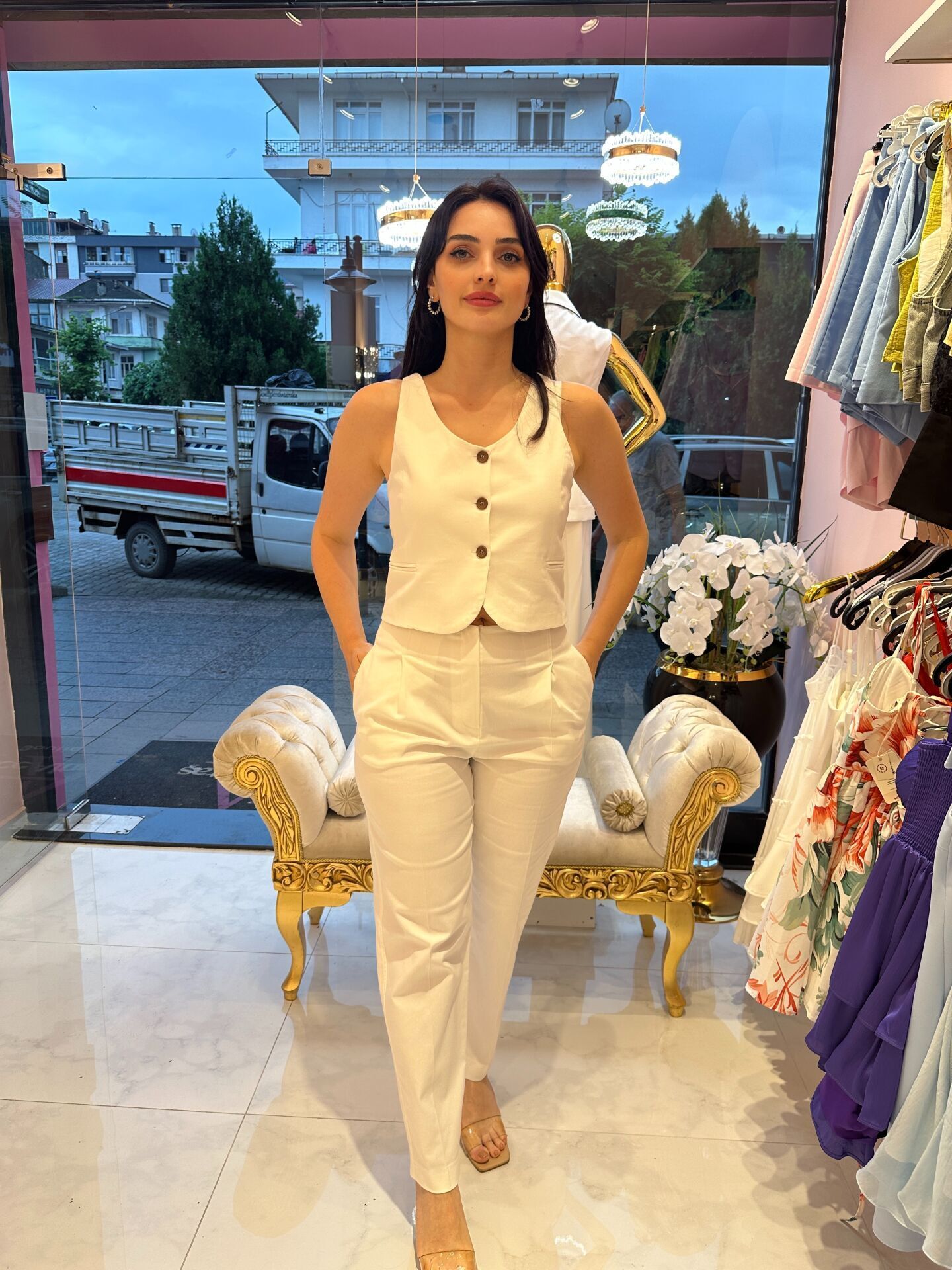 BEYAZ KETEN TAKIM 38