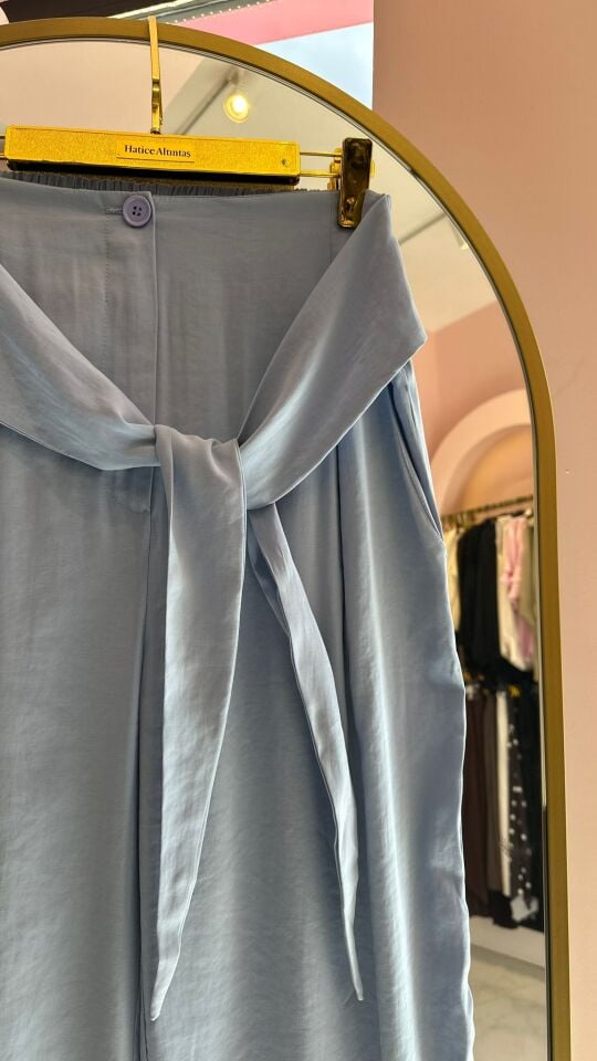 BAĞLAMA DETAY BEBE MAVİSİ PANTOLON GÖMLEK TAKIM