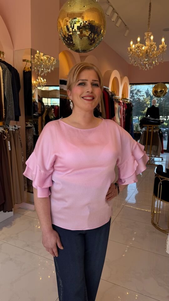 BÜYÜK BEDEN VOLAN KOL DETAY PEMBE BLUZ