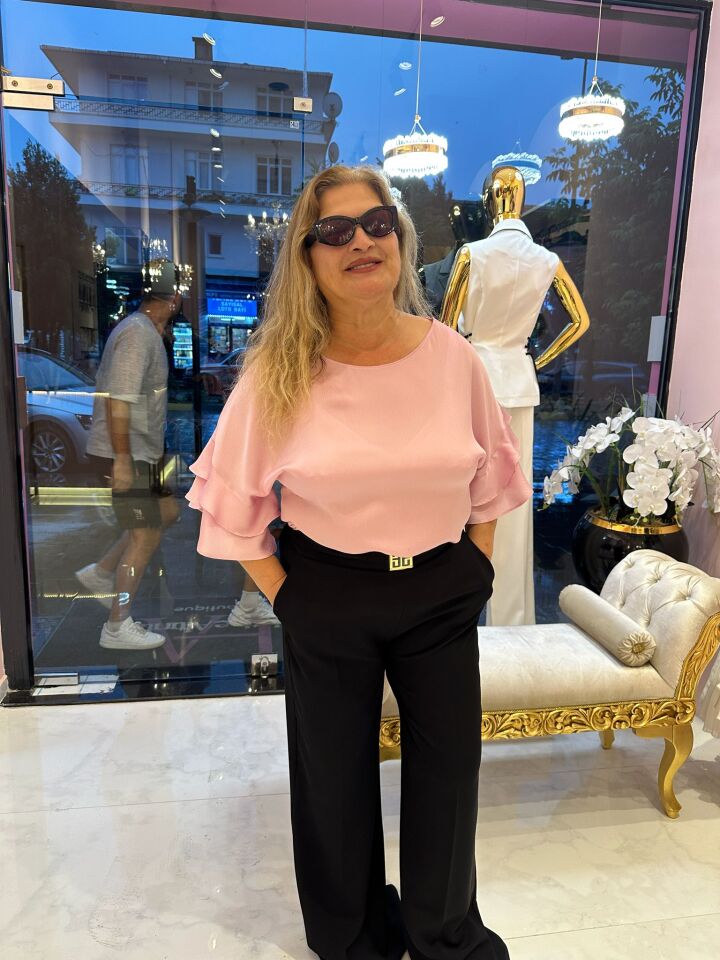 BÜYÜK BEDEN VOLAN KOL DETAY PEMBE BLUZ