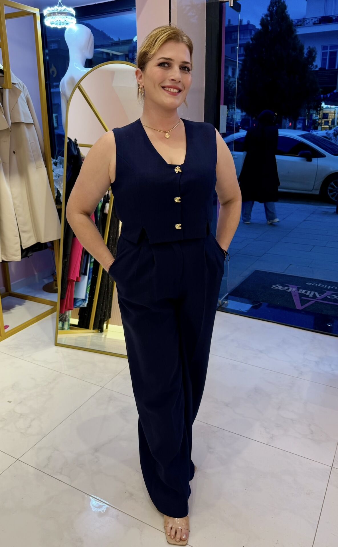 GOLD DÜĞME DETAY LACİVERT PANTOLON YELEK TAKIM