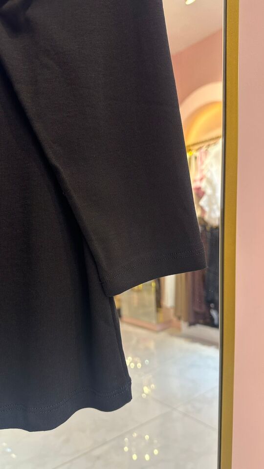 DANTEL YAKA DETAYLI SİYAH BLUZ