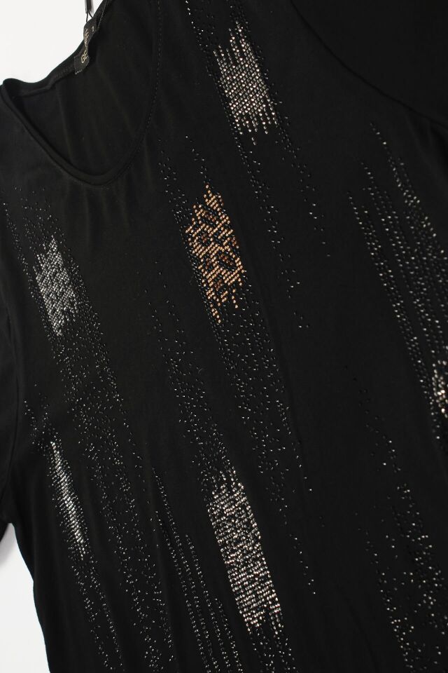 SİYAH ÖNÜ GOLD VE GÜMÜŞ TAŞLI TSHIRT