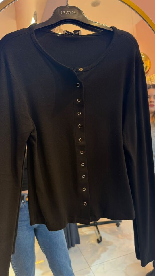 ÇITÇIT KAPAMA DETAY SİYAH BODY