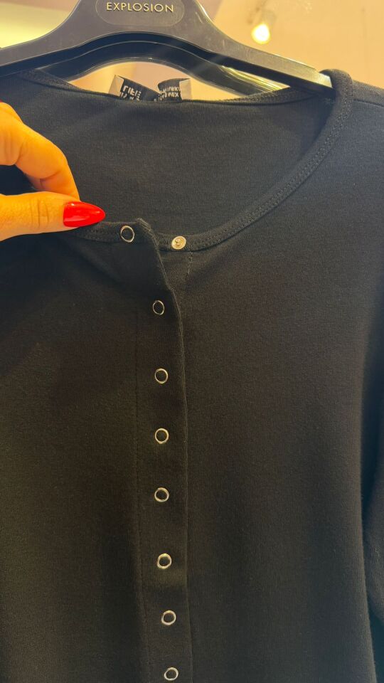 ÇITÇIT KAPAMA DETAY SİYAH BODY