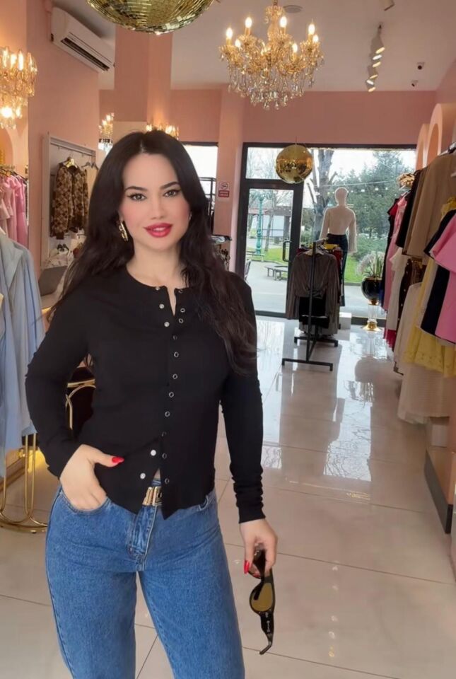 ÇITÇIT KAPAMA DETAY SİYAH BODY