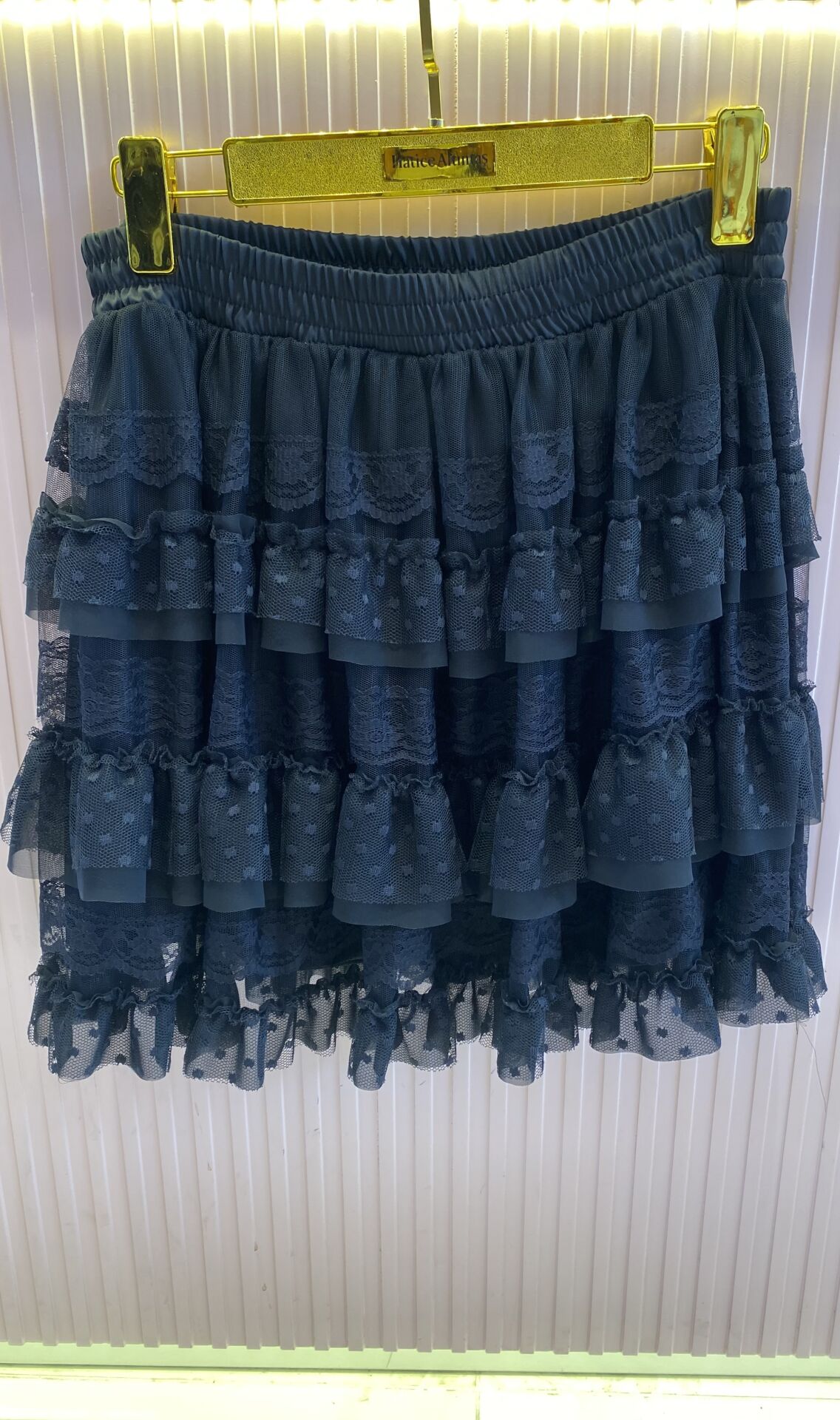 SİYAH DANTELLİ SHORTLU MİNİ ETEK