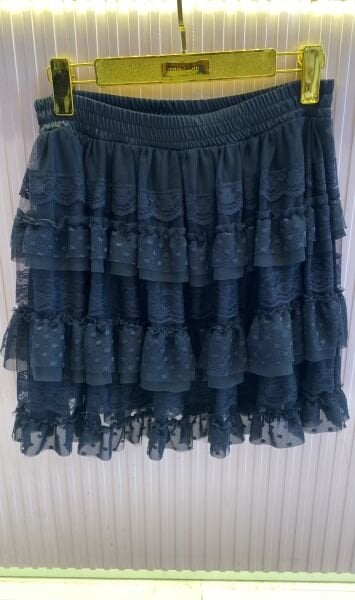 SİYAH DANTELLİ SHORTLU MİNİ ETEK