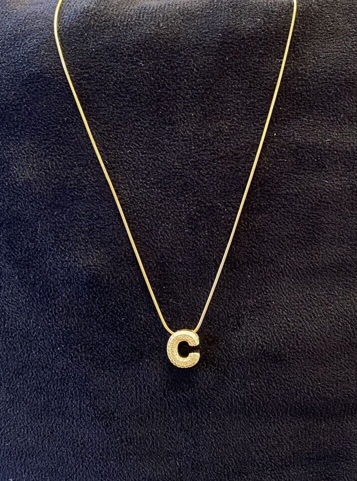C HARFLİ GOLD KOLYE