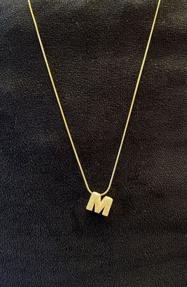 M HARFLİ GOLD KOLYE