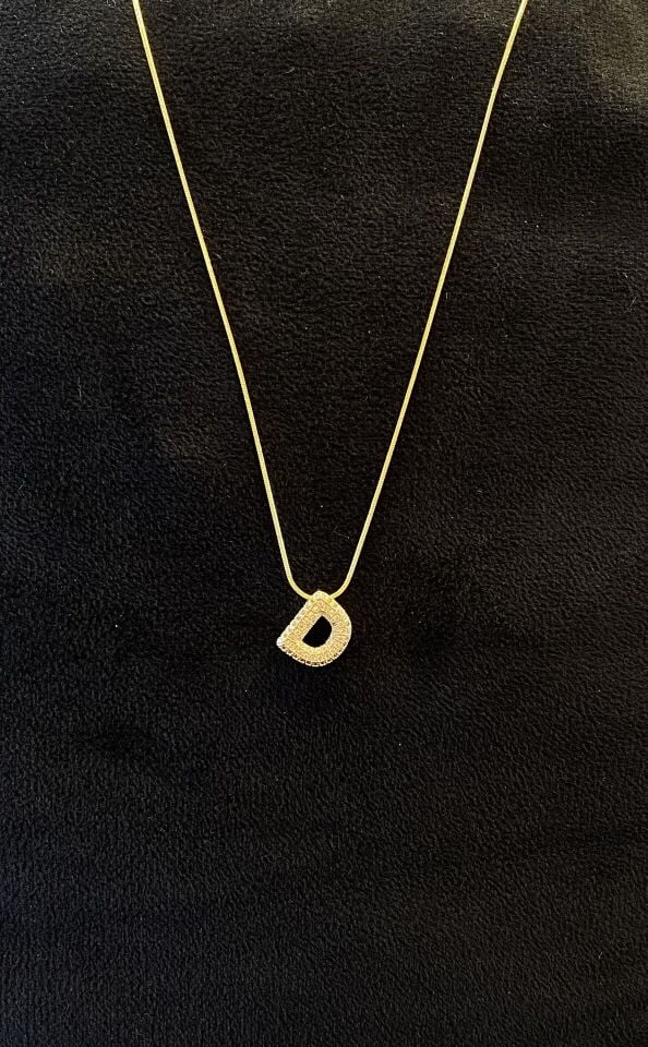D HARFLİ GOLD KOLYE