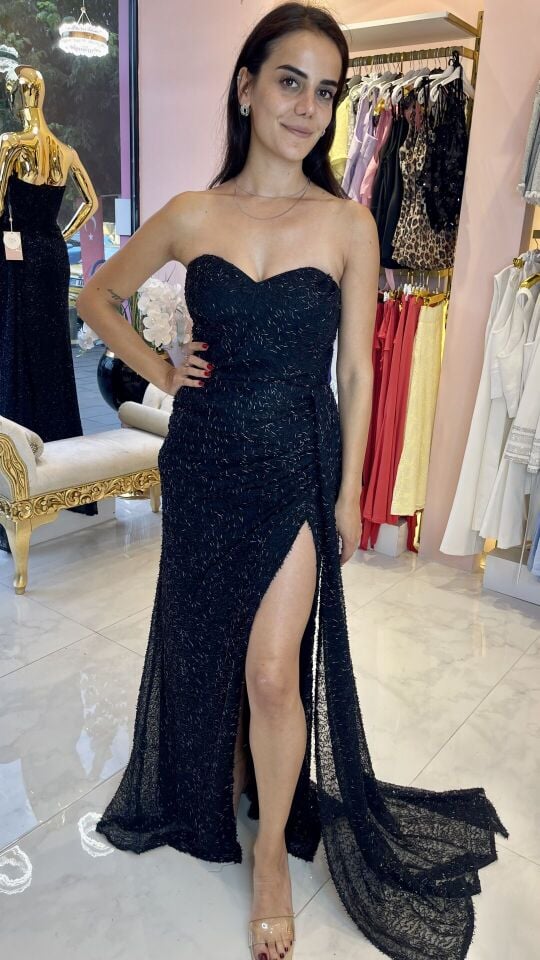 SİYAH STRAPLEZ PAYET İŞLEMELİ ABİYE