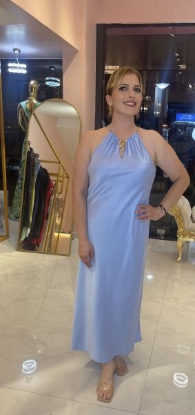 BUZ MAVİ SATEN HALTER YAKALI ABİYE ELBİSE