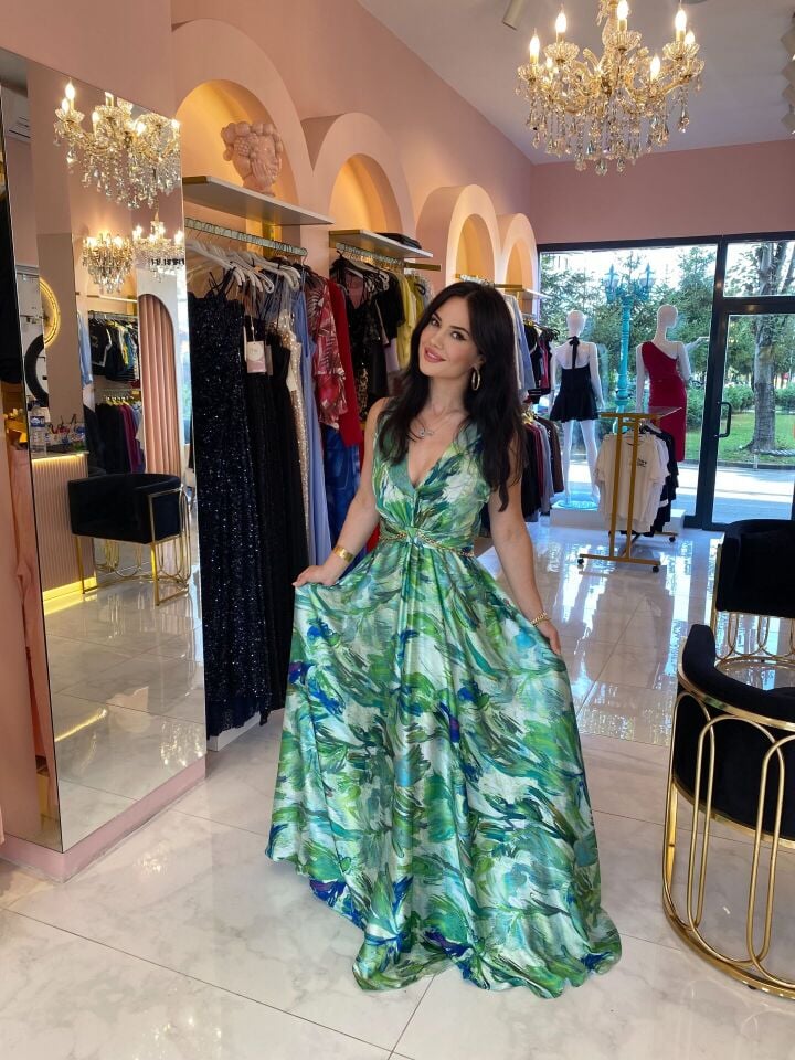 ÇOK DESELİ SIRTI ÇAPRAZ BANTLI İPEK SATEN ABİYE