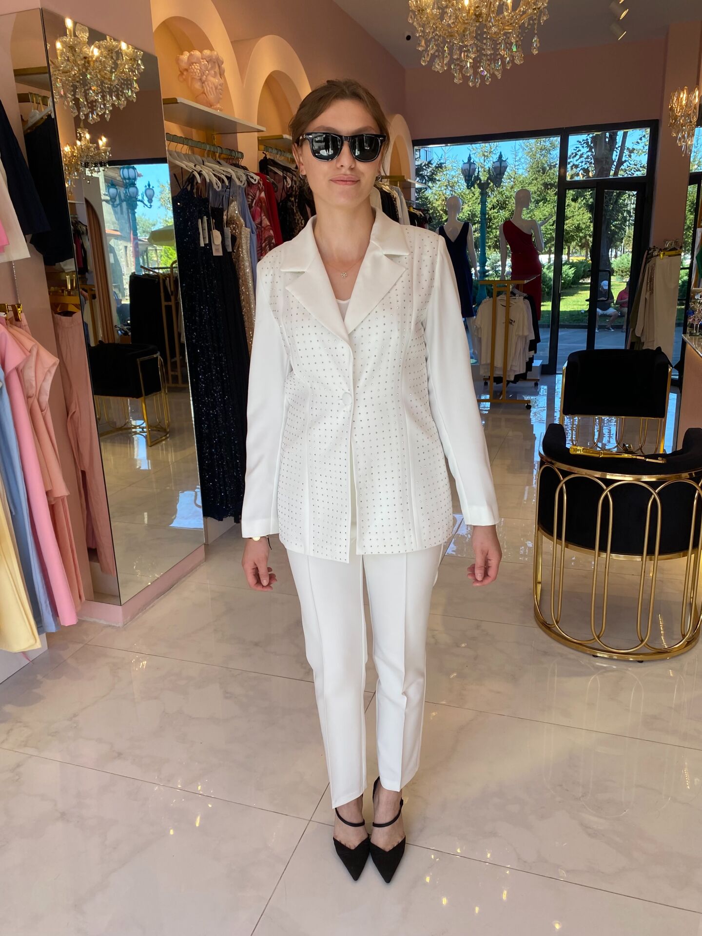 BEYAZ ÖNÜ TAŞLI BLAZER CEKET