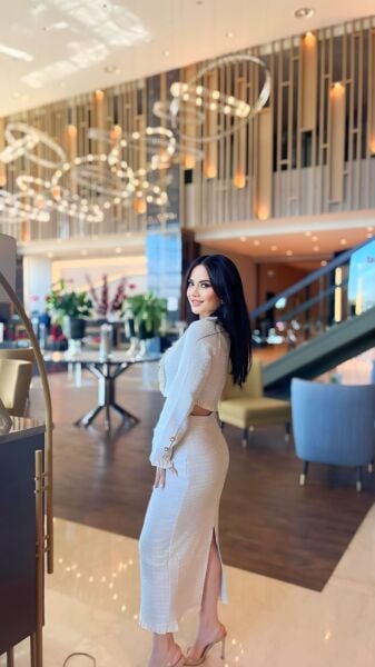 BEYAZ GOLD DÜĞMELİ TWÜVİT TAKIM